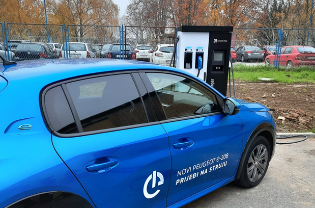 Croatian Post installed and tested EV charging points in NSC, Osijek and Zadar